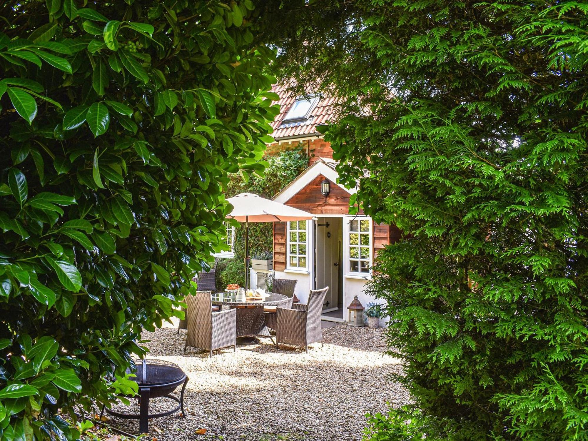 Greenbank Cottage Burley Exterior photo